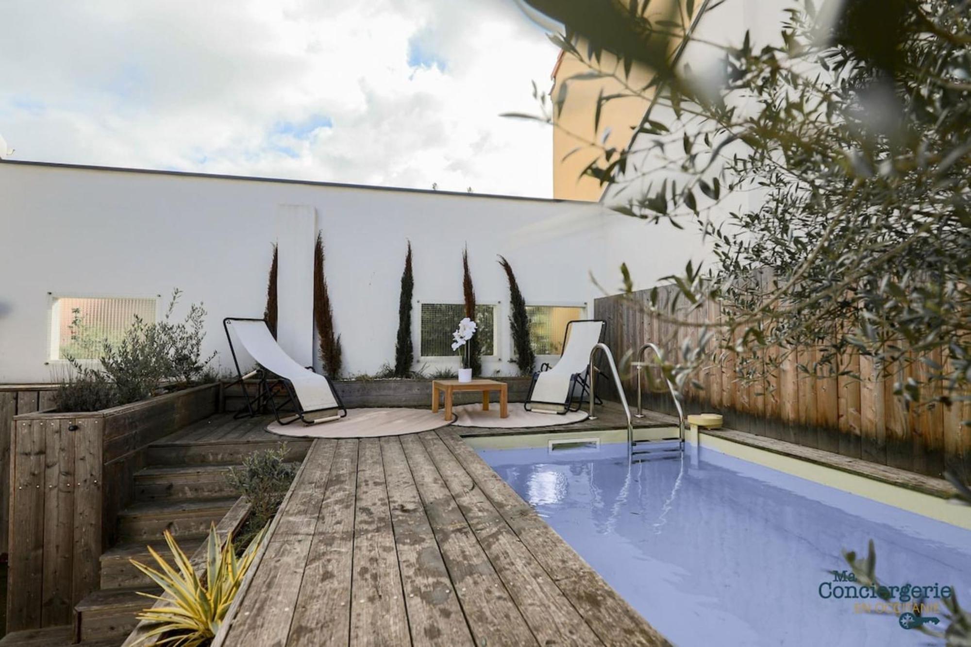 Holiday home Loft Atypique - Piscine - 9p -tlse