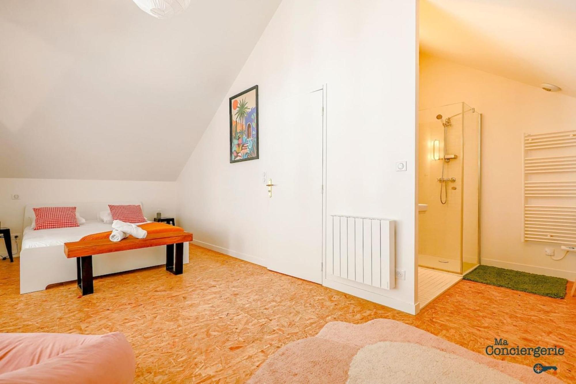 Holiday home Loft Atypique - Piscine - 9p -tlse